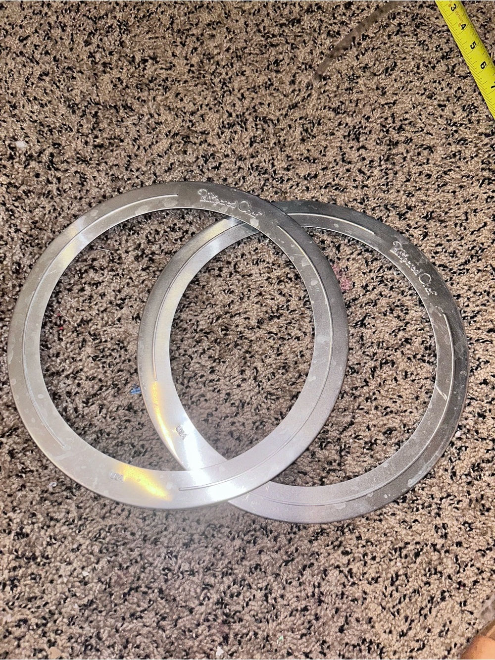 (2) The Pampered Chef pie crust protector Baking Pan 10.5